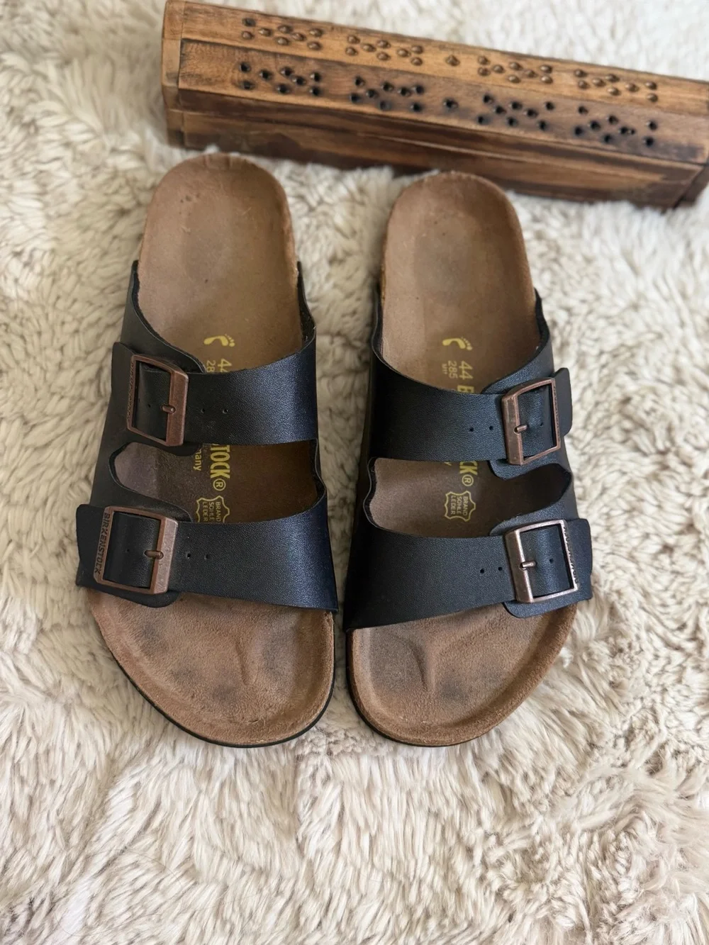 Birkenstock Men's Arizona  Black Leather Bronze Buckle  SZ 44 11M